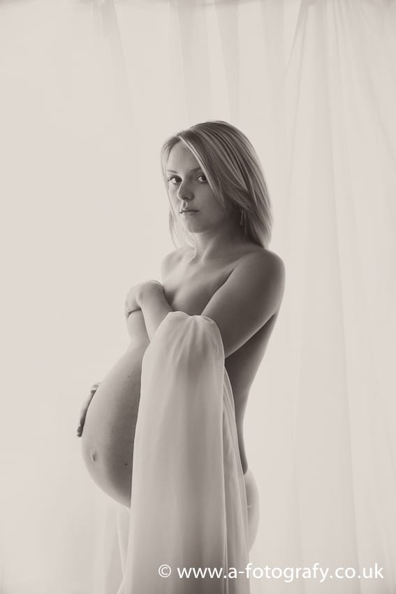 Pregnancy photographers in Edinburgh
