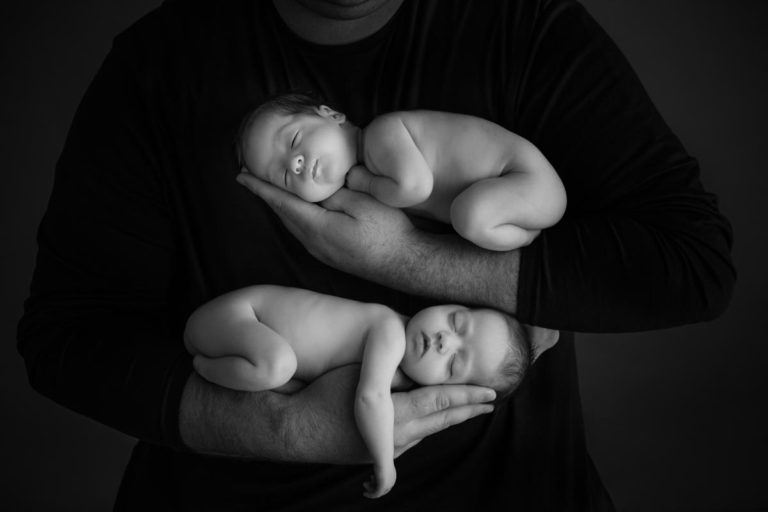 Newborn Twins Photography poses, tips and ideas 39