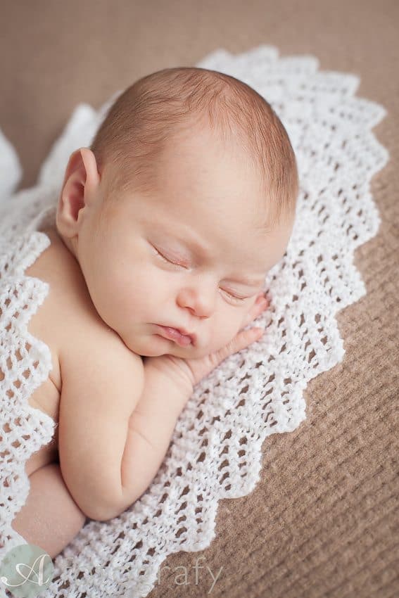 beautiful crochet blanket for newborn baby