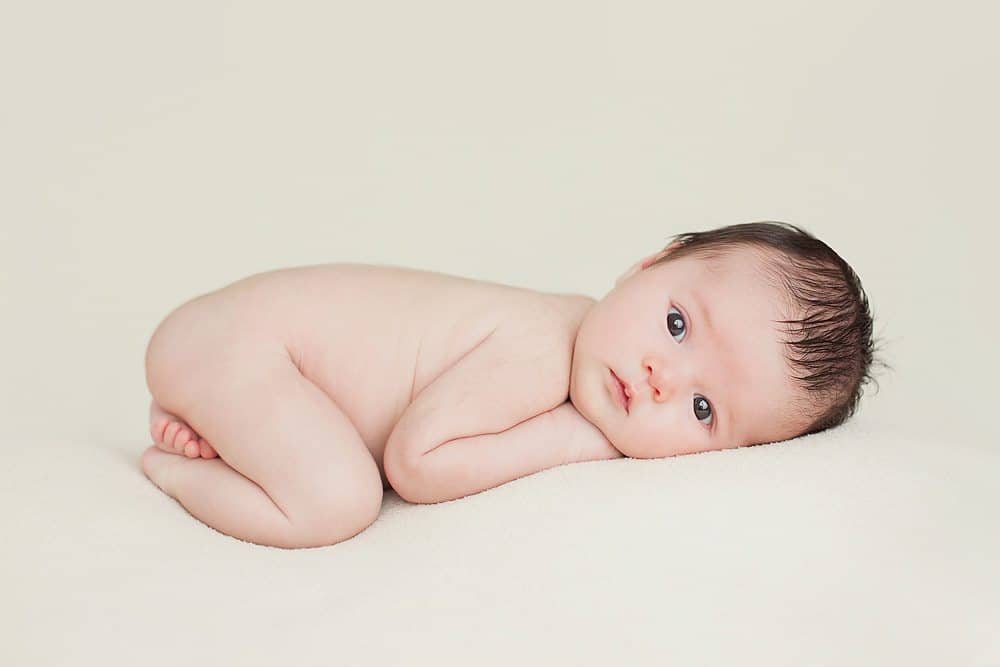 awake newborn baby photo shoot