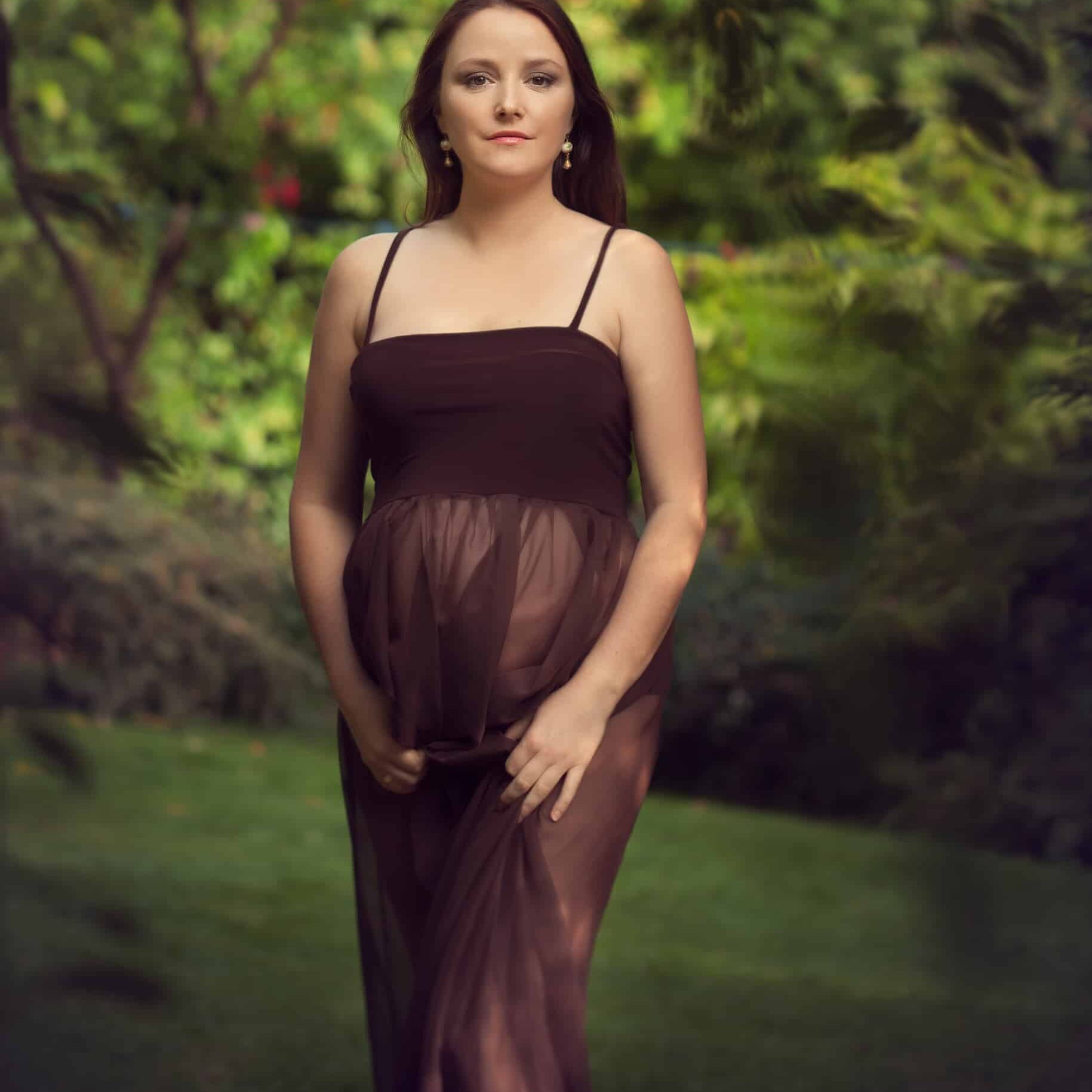 maternity photo session outdoors