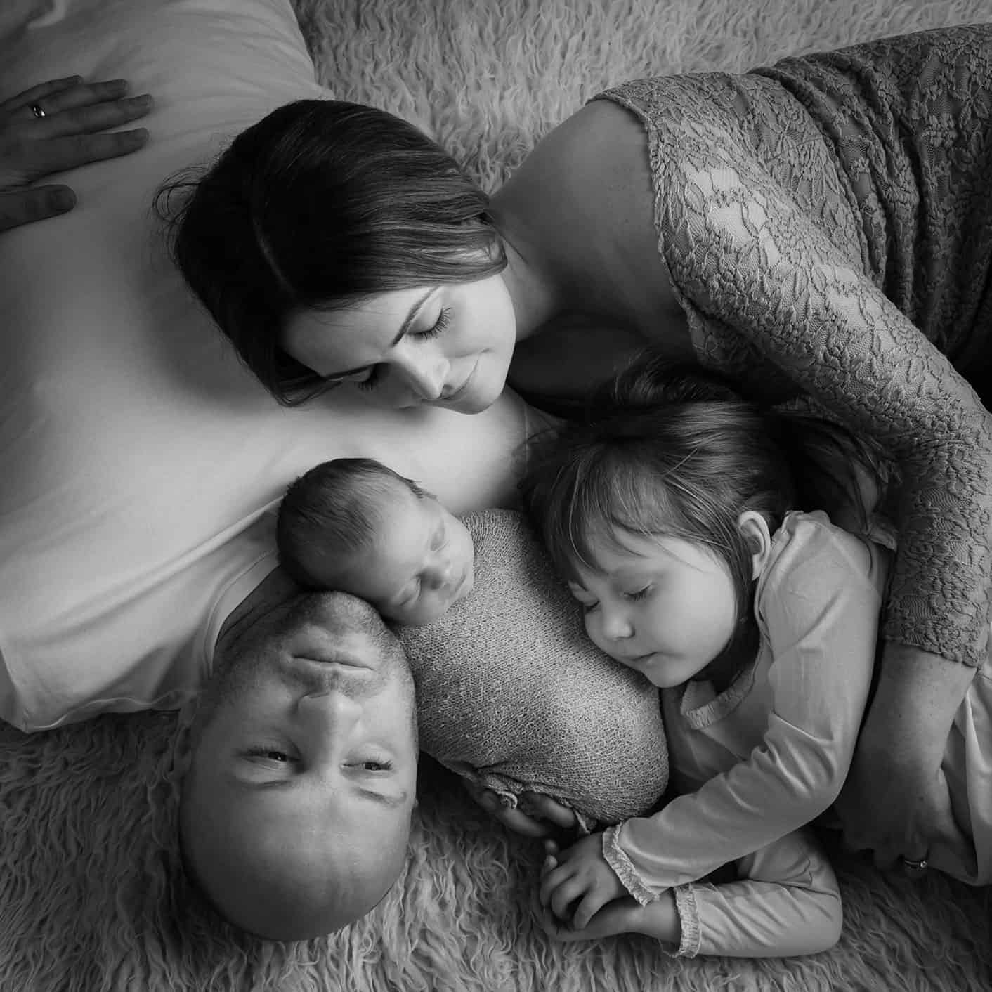 newborn photography ideas for family photo