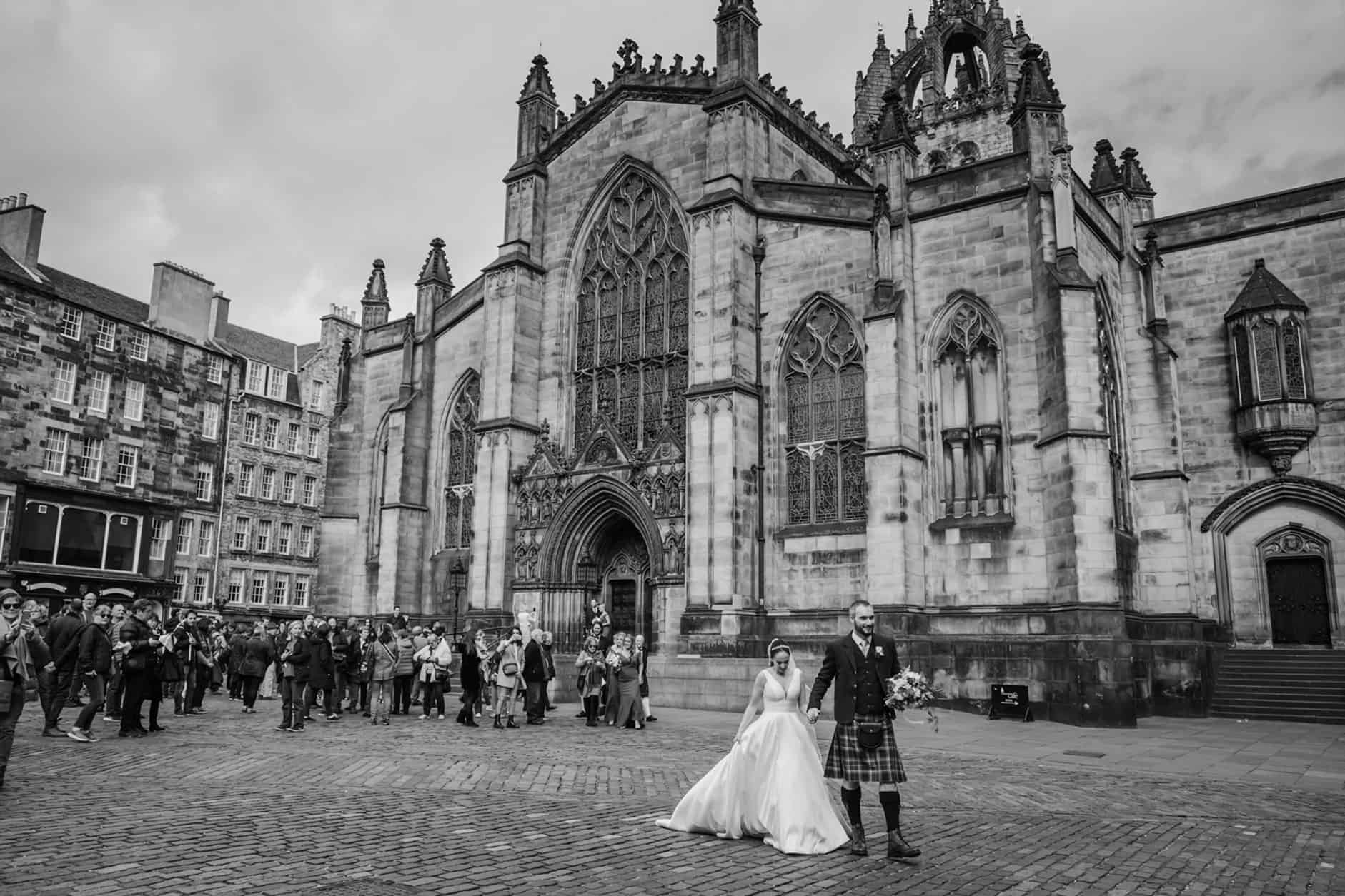 St Giles Cathedral Edinburgh wedding photography bride and groom