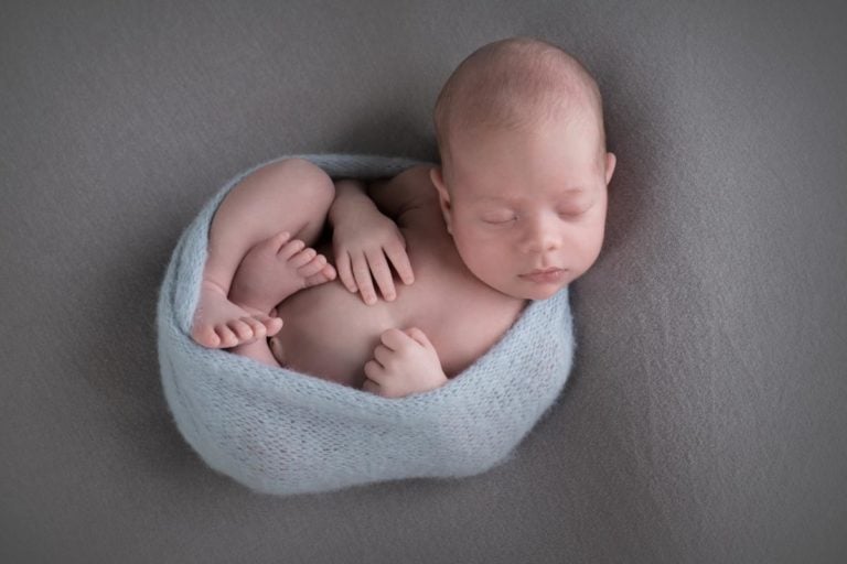 When is the best time for newborn photos 10