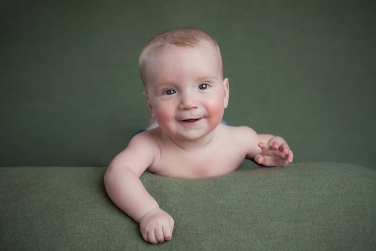 baby photographer Edinburgh with smiley baby
