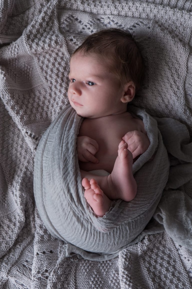 Lifestyle Newborn Photography Tips Guide 21