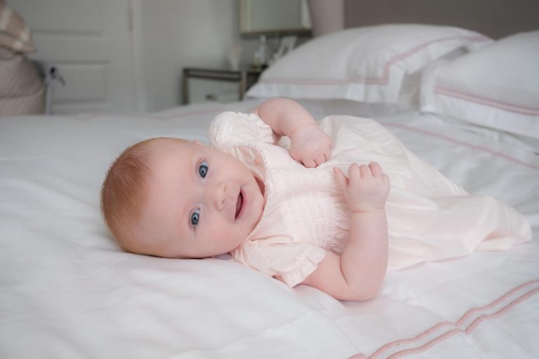 Lifestyle Newborn Photography Tips Guide 25