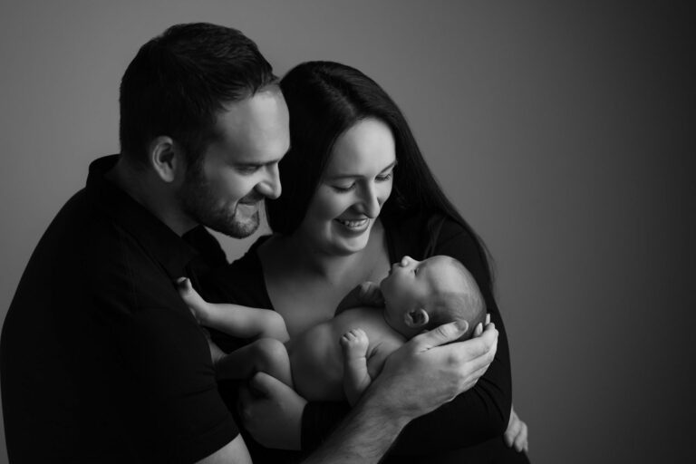 Edinburgh newborn photo shoot with family